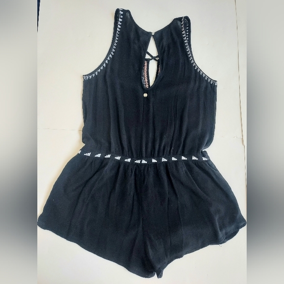Ladies RIPCURL Black Gauzy Embroidered Shorts Romper W/Pockets Size M - Picture 6 of 11